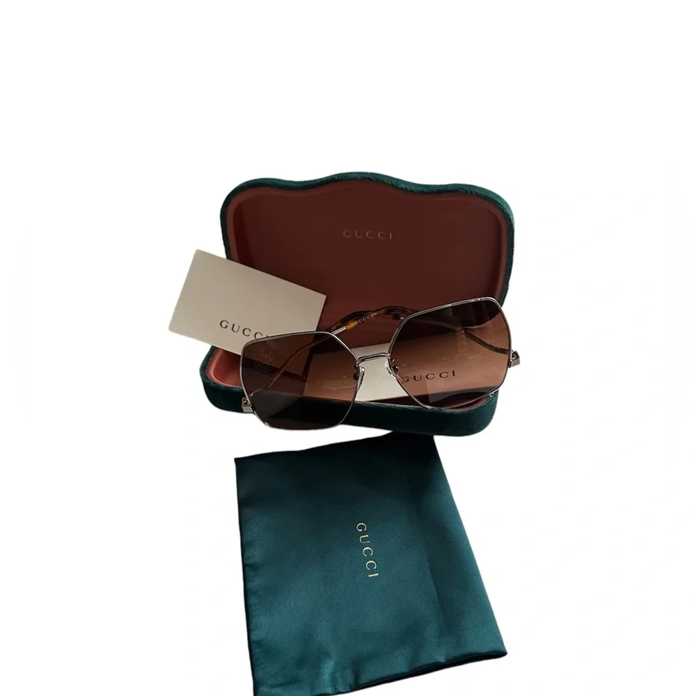 GUCCI  Square Sunglasses - Picture 8 of 13